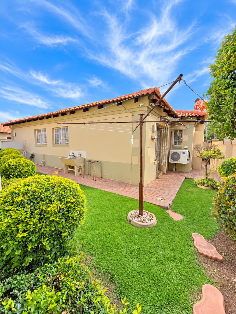 3 Bedroom Property for Sale in Flamwood North West